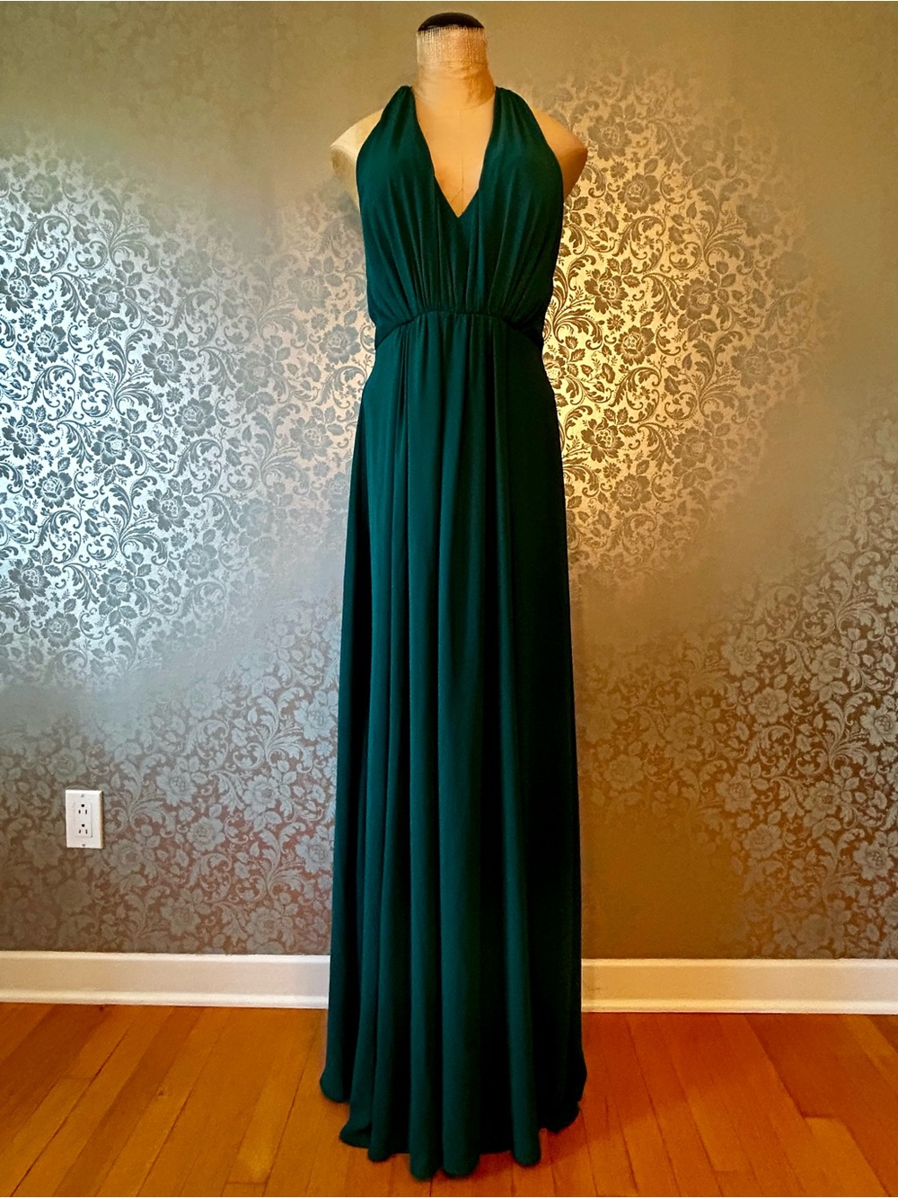 Le Chateau Emerald Green Elegant Halter Maxi Dress Size Medium Made in Canada